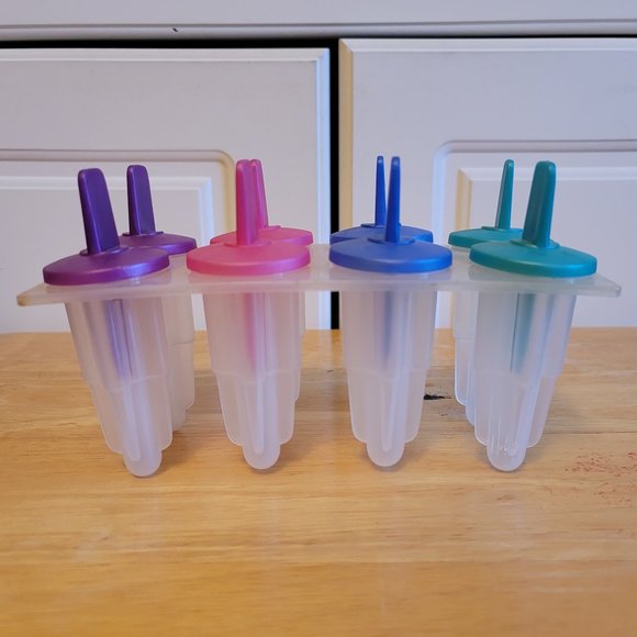 🌟2 for $20!🌟  Rocket Shaped Popsicle Molds - Picture 2 of 3